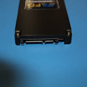 MP100 8 G SATA Flash Drive